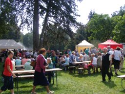 VIII Spotkania Integracyjne Osób Niepełnosprawnych ich rodzin i przyjaciół. Henryków 26 sierpnia 2017r.